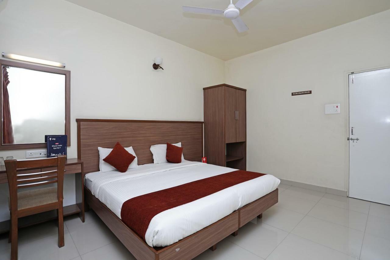 Oyo 4104 Surya Villa Pune Exterior foto